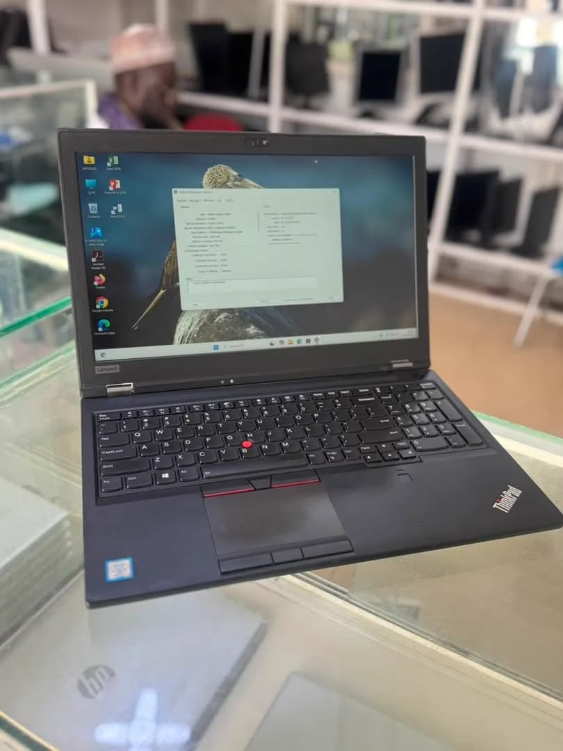 PC Portable Lenovo ThinkPad P52s i7-8550U 16Go RAM 256Go SSD Windows 10 Pro