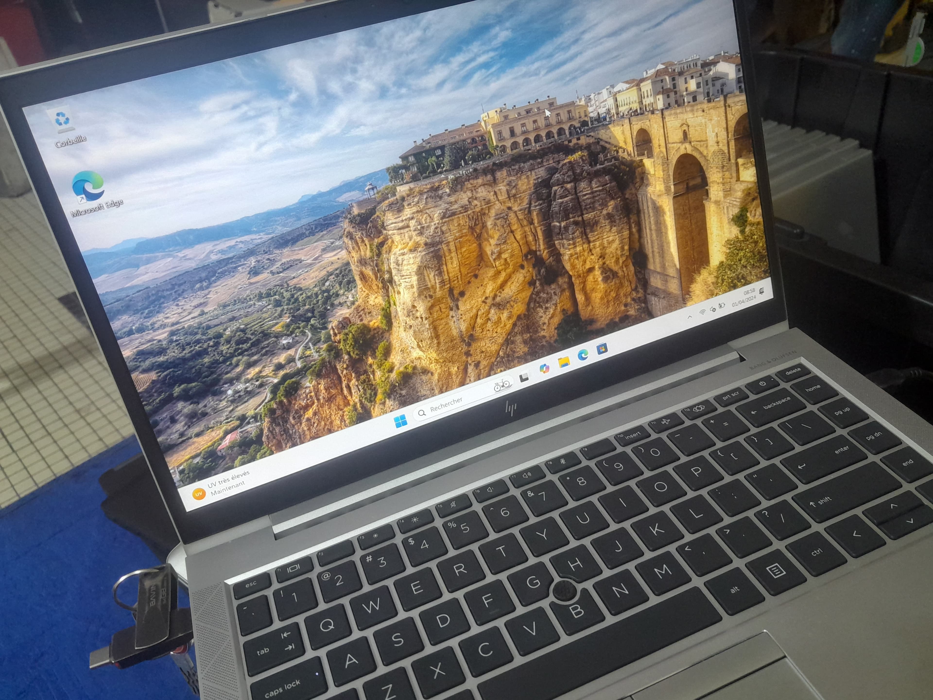 PC Portable HP EliteBook 840 G7 - Intel Core i7-10610U - Windows 11 Pro